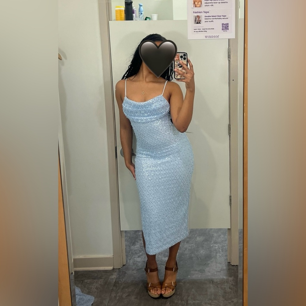 Light Blue Windsor Prom/Formal/Homecoming size 4